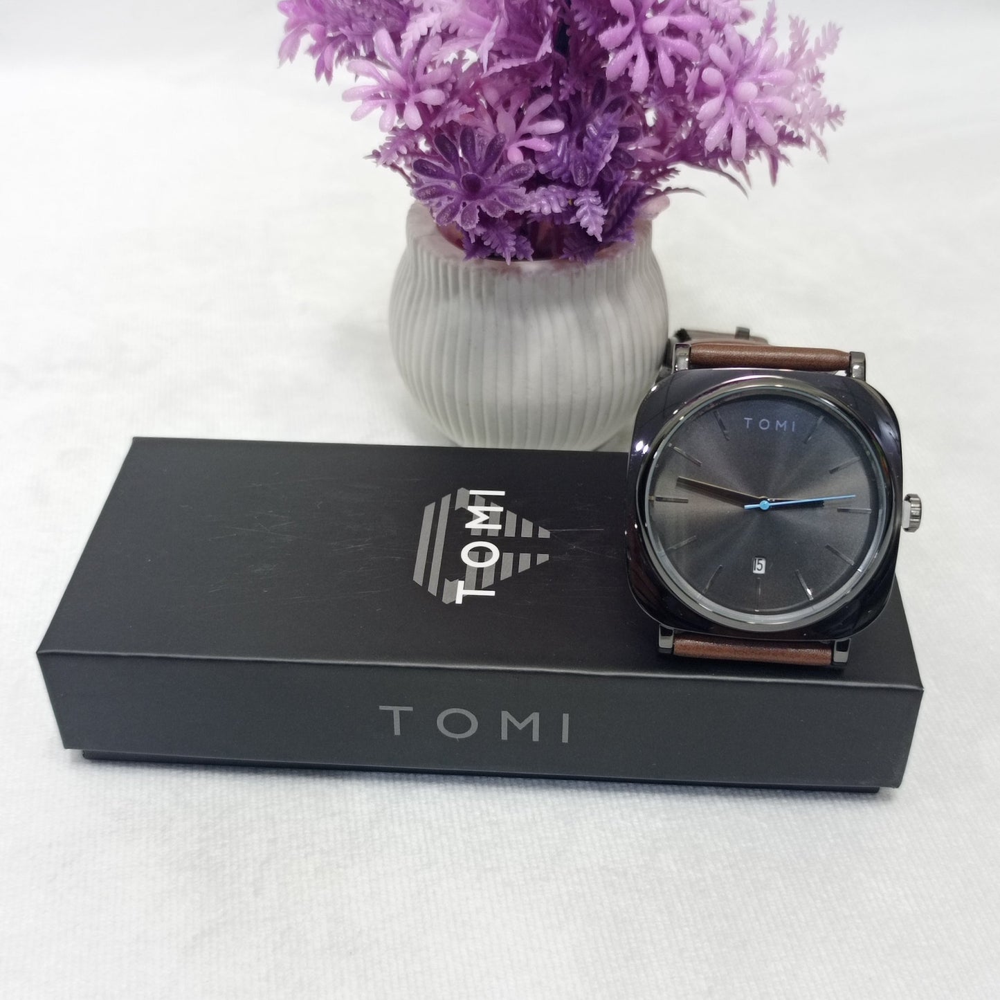 Brown Date Just Executive Series Tomi