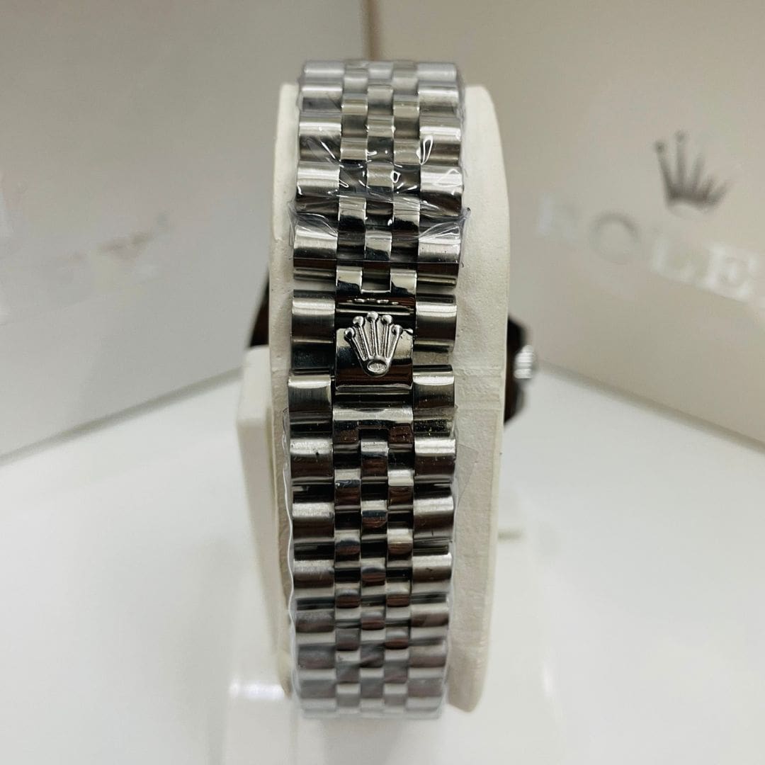 Rolex GMT-Master II luxury watch with dual time zone feature – premium Swiss automatic watch for travelers and professionals"