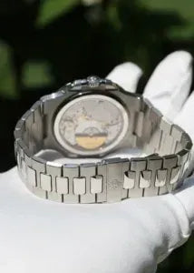 Patek Philippe Nautilus Black Dial – Men’s Luxury Watch | Waterproof